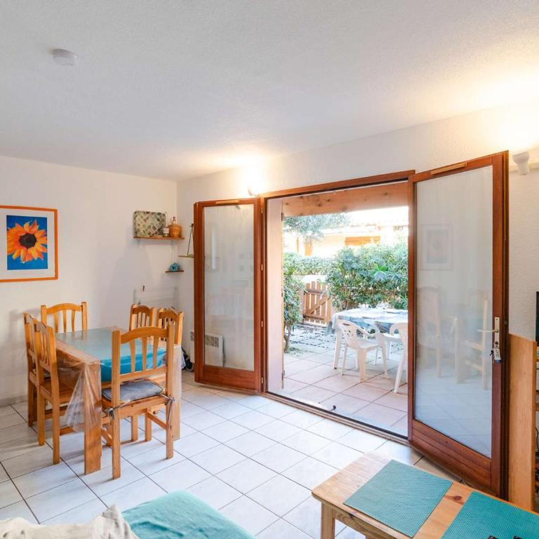 Gruissan : Pavillon 3 pièces, 6 pers, piscine privée, près plage et centre – animaux acceptés - FR-1-409-246 - Villa - 4