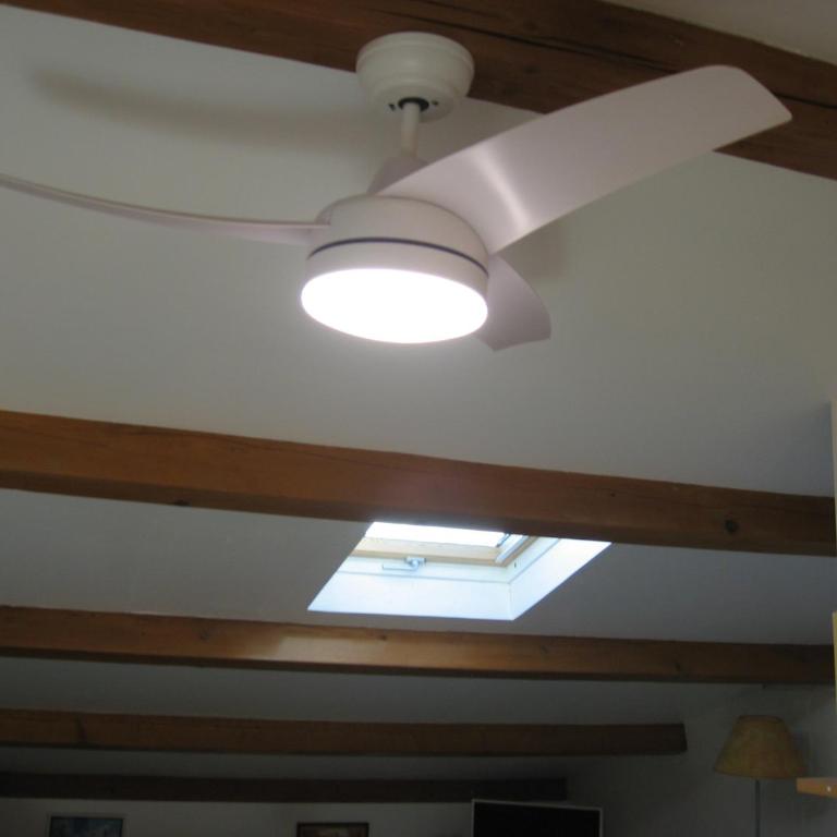 T 2 avec velux sous les combes de 34 m2 - One-Bedroom Apartment - 6