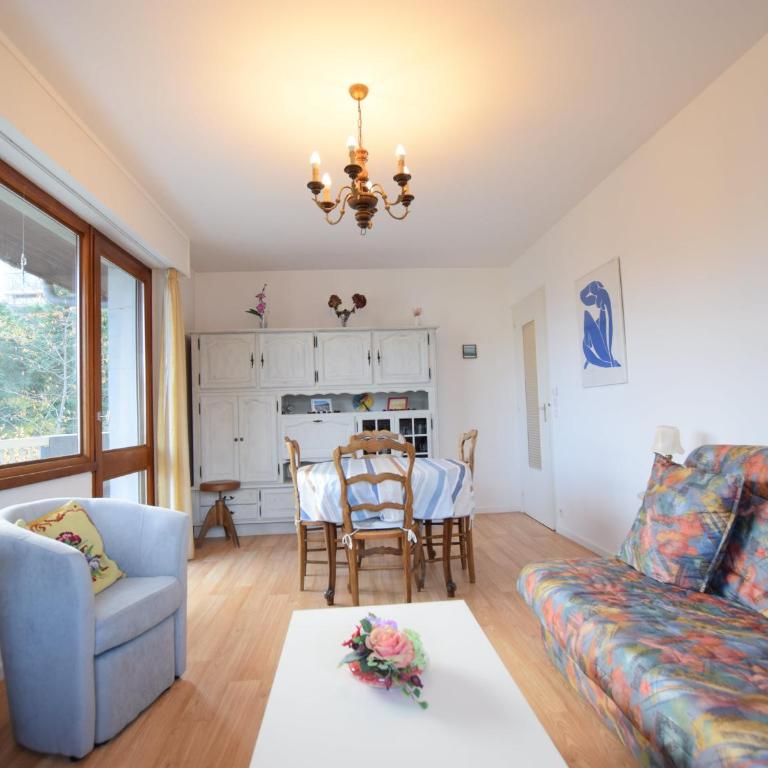 Charmant appartement proche du lac avec Wi-Fi et parking à Évian-les-Bains - Apartment mit 2 Schlafzimmern - 1