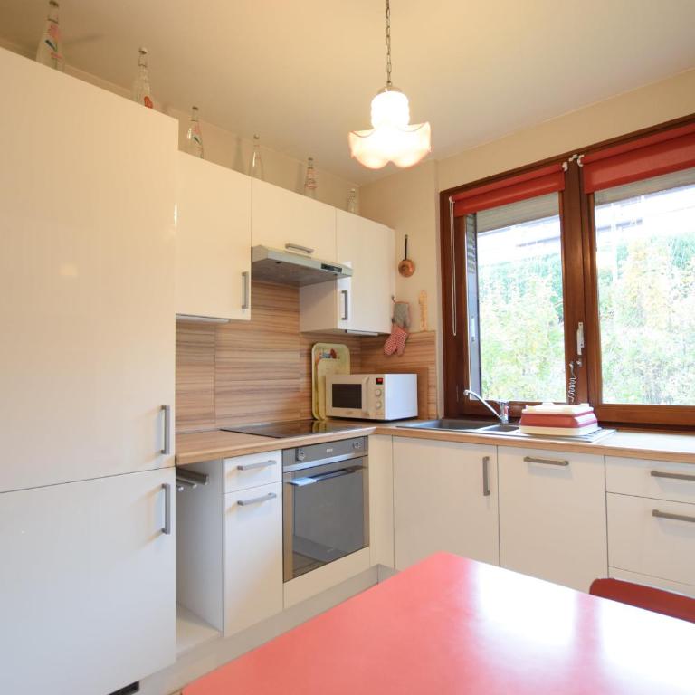 Charmant appartement proche du lac avec Wi-Fi et parking à Évian-les-Bains - Apartment mit 2 Schlafzimmern - 3
