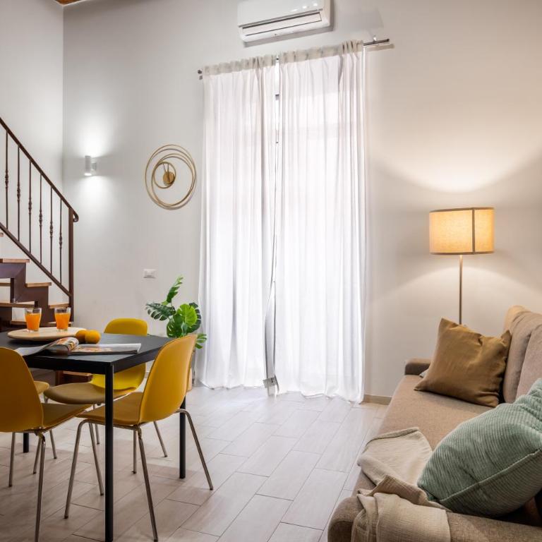 Open Sicily Homes - Near the Central Train Station - Apartment with Balcony - 4