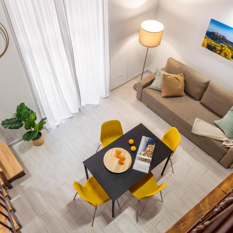 Open Sicily Homes - Near the Central Train Station - Apartment with Balcony - 1