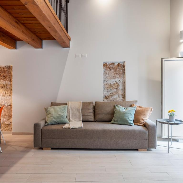 Open Sicily Homes - Near the Central Train Station - Apartment with Balcony - 6