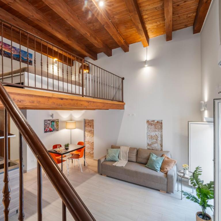 Open Sicily Homes - Near the Central Train Station - Apartment with Balcony - 2