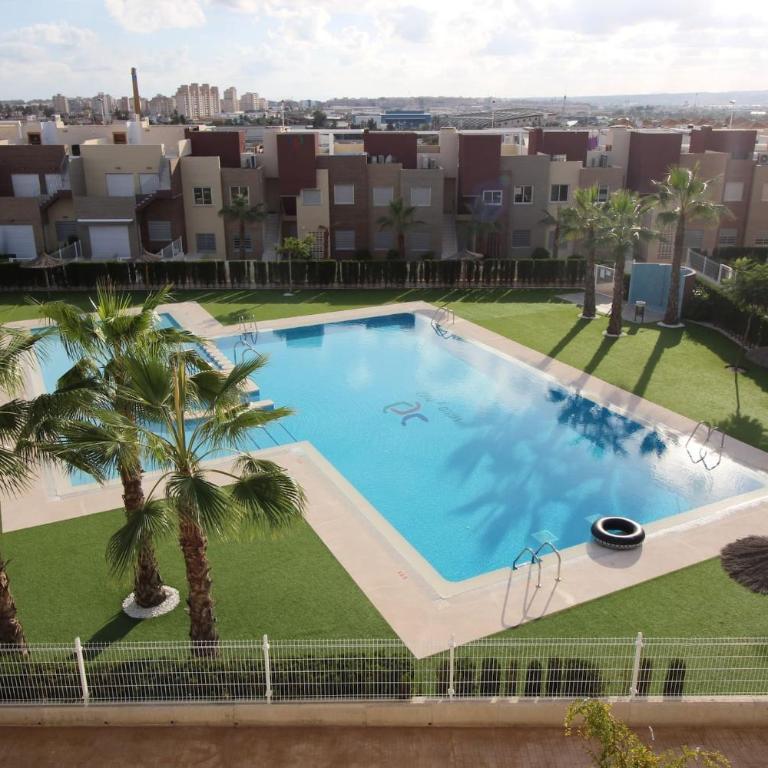 Apto Atico Aguas Nuevas Torrevieja - Apartamento Ático - 1