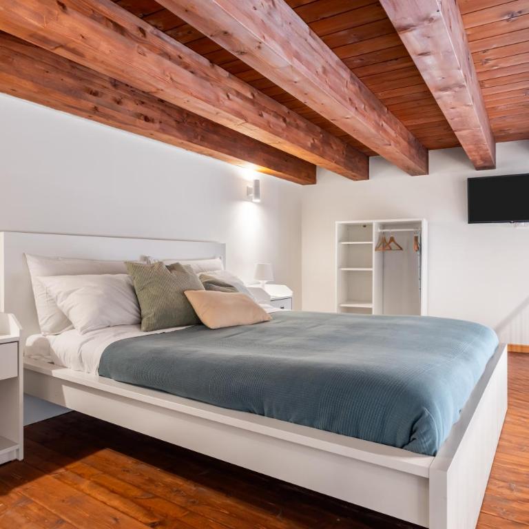 Open Sicily Homes - Near the Central Train Station - Apartment with Balcony - 7