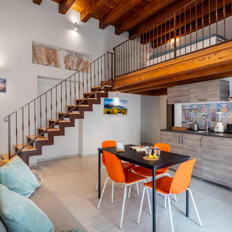 Open Sicily Homes - Near the Central Train Station - Apartment with Balcony - 2