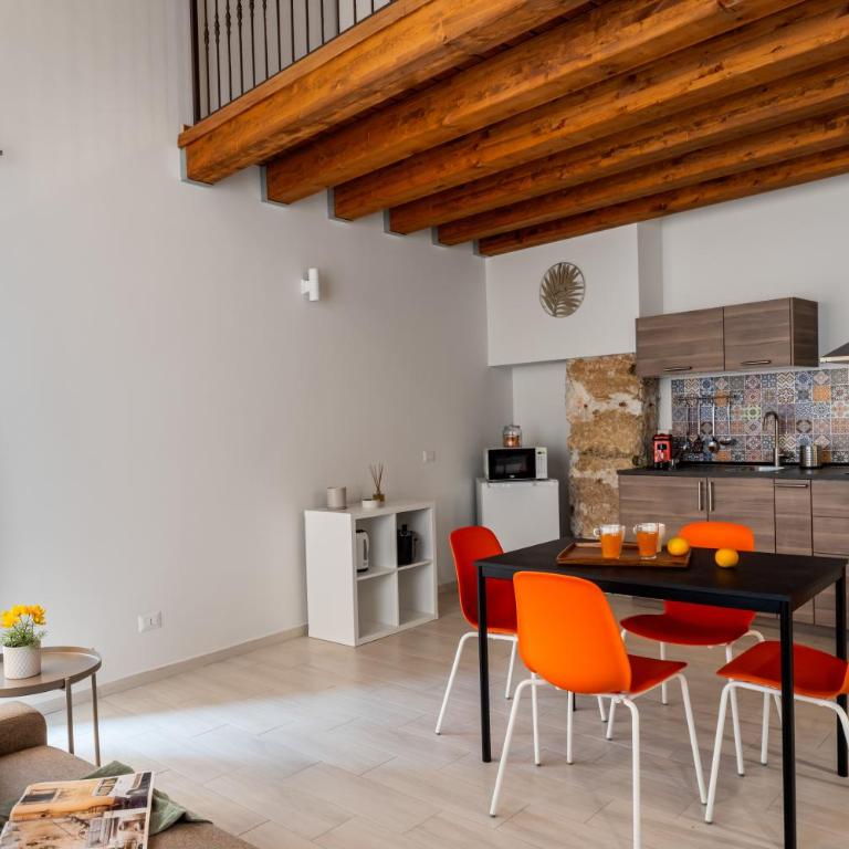 Open Sicily Homes - Near the Central Train Station - Apartment with Balcony - 13