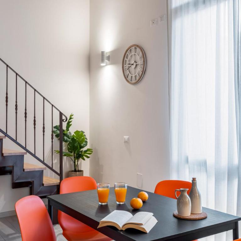 Open Sicily Homes - Near the Central Train Station - Apartment with Balcony - 7