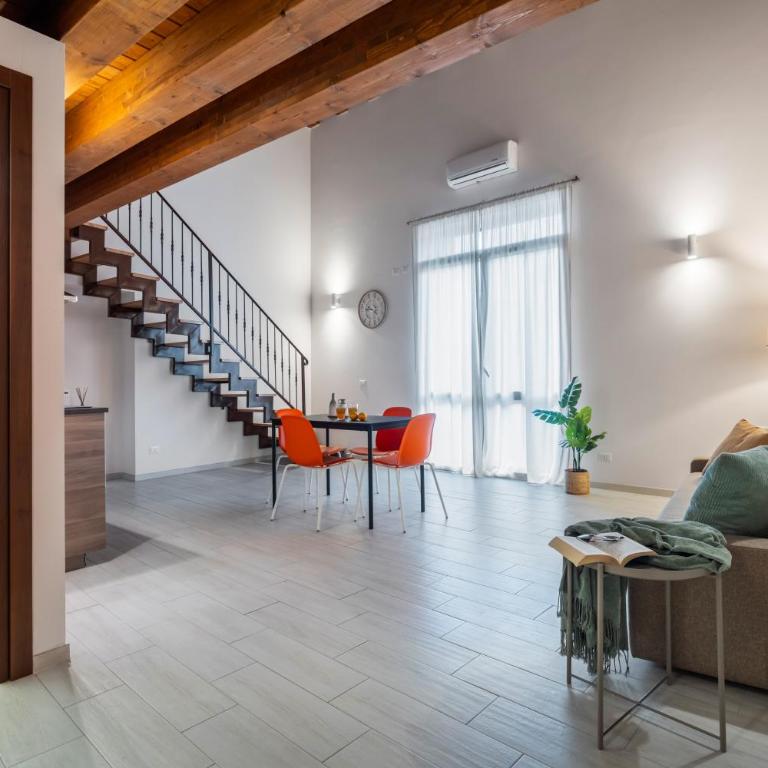 Open Sicily Homes - Near the Central Train Station - Apartment with Balcony - 9