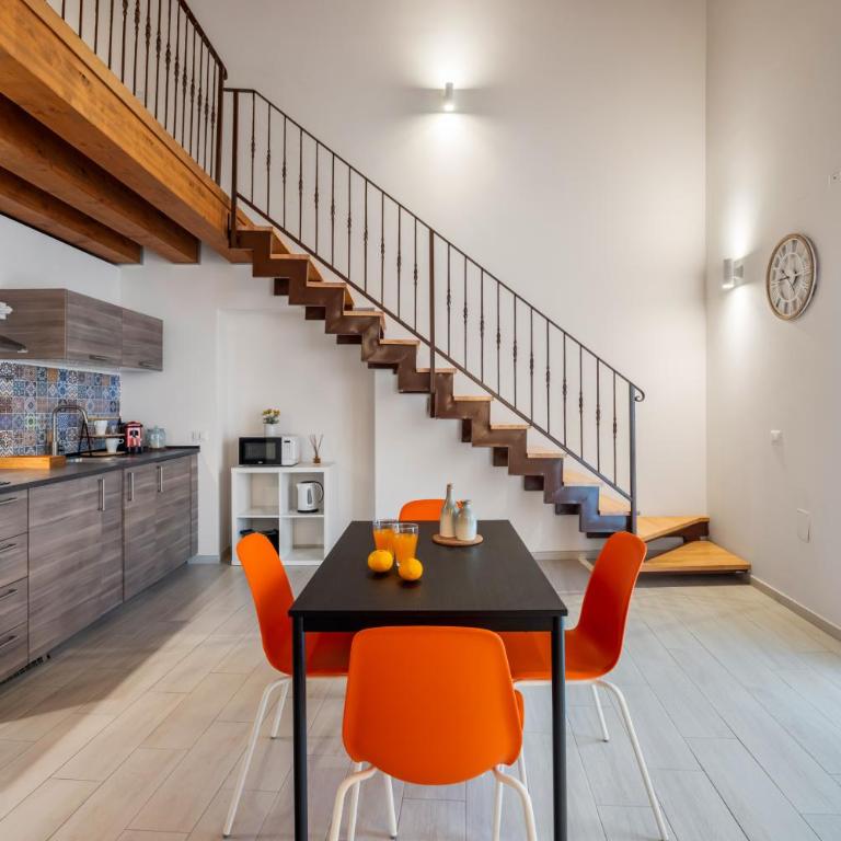 Open Sicily Homes - Near the Central Train Station - Apartment with Balcony - 11