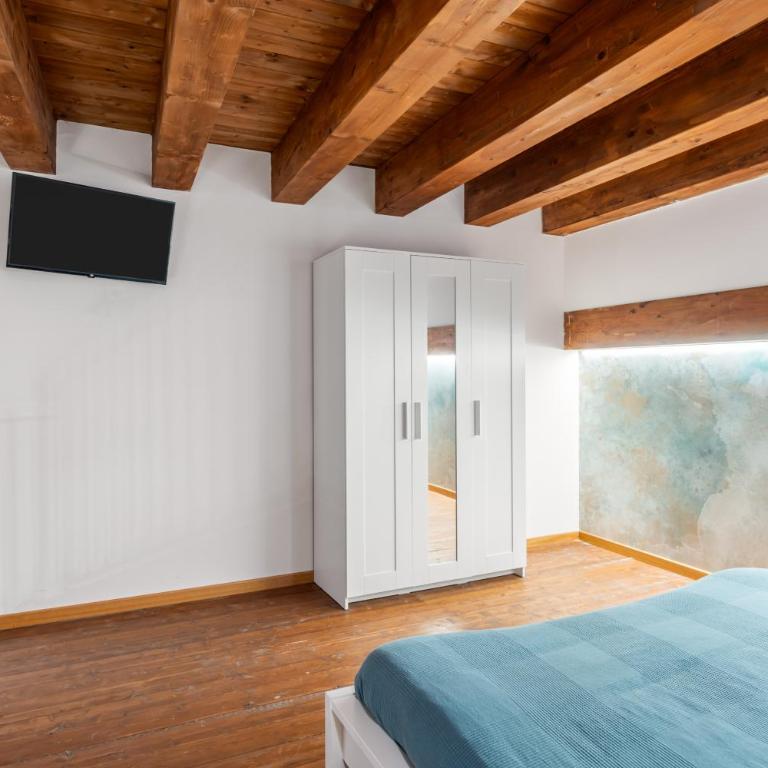 Open Sicily Homes - Near the Central Train Station - Apartment with Balcony - 14