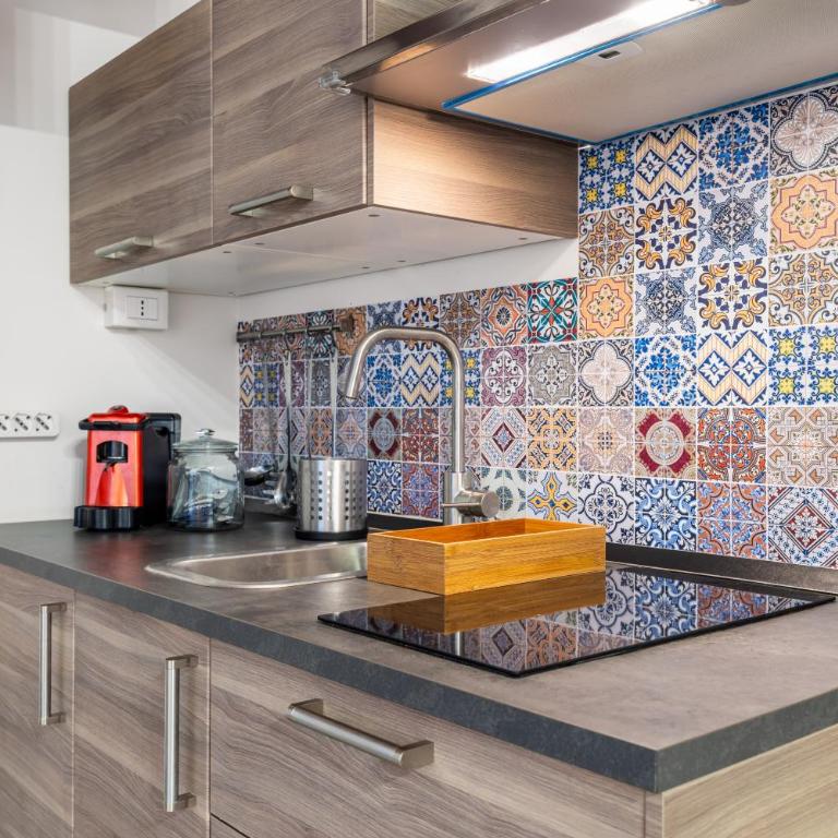 Open Sicily Homes - Near the Central Train Station - Apartment with Balcony - 13