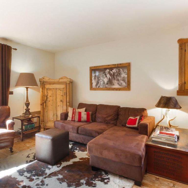 Clos des Vorgeats - Duplex Beside Golf Course - Patio - UTMB - Three-Bedroom Chalet - 4