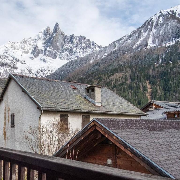 Clos des Vorgeats - Duplex Beside Golf Course - Patio - UTMB - Three-Bedroom Chalet - 10