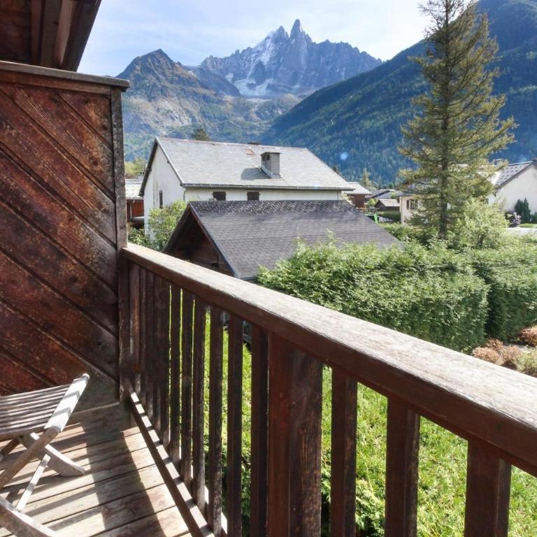 Clos des Vorgeats - Duplex Beside Golf Course - Patio - UTMB - Three-Bedroom Chalet - 2