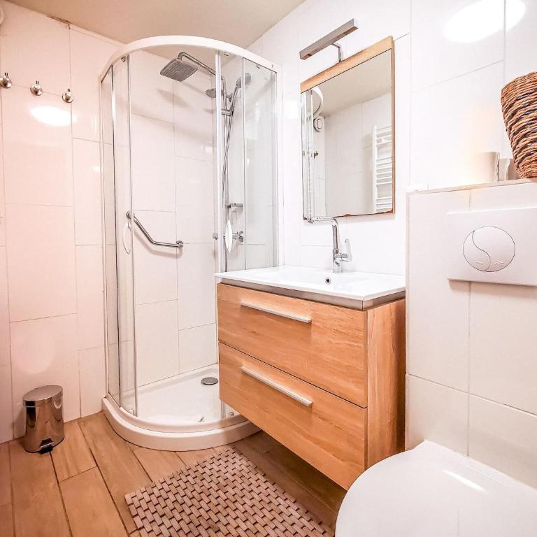 Datcha of Sky -Jardin - Calme - 180 vues - 9 chambres & Studio Appt - Chalet - 33