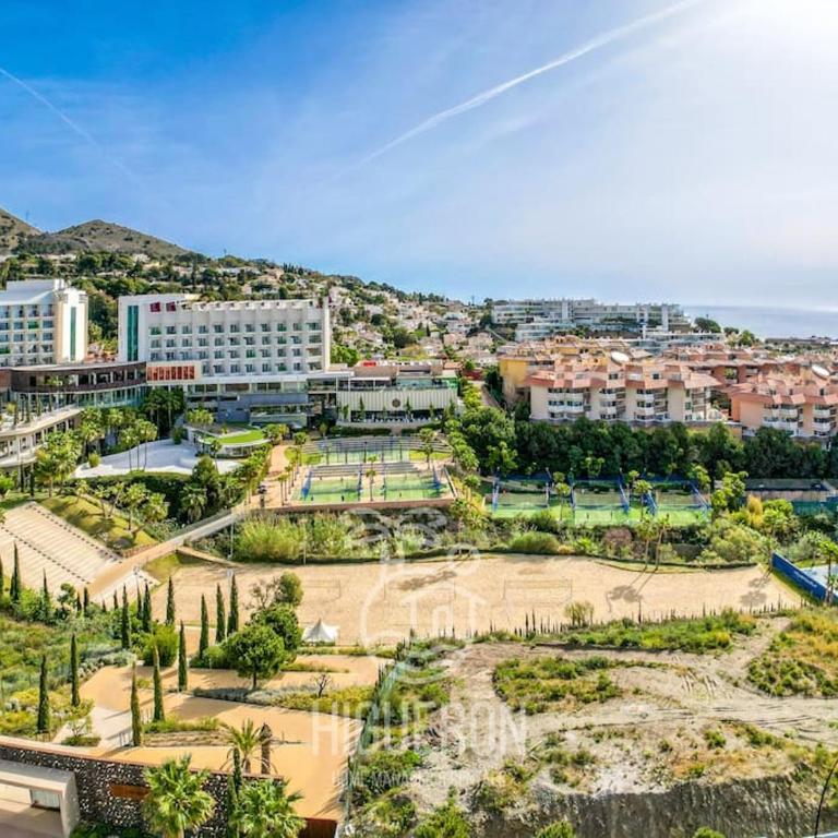 HigueronRentals Sandshine - Three-Bedroom Apartment - 5