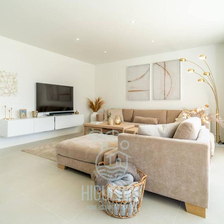 HigueronRentals Sandshine - Three-Bedroom Apartment - 8