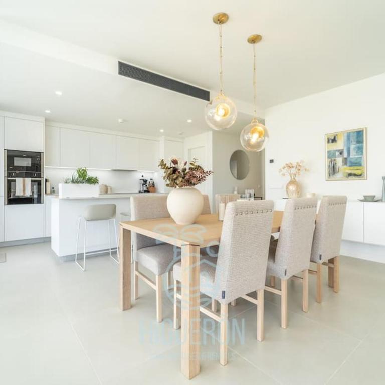 HigueronRentals Sandshine - Three-Bedroom Apartment - 11
