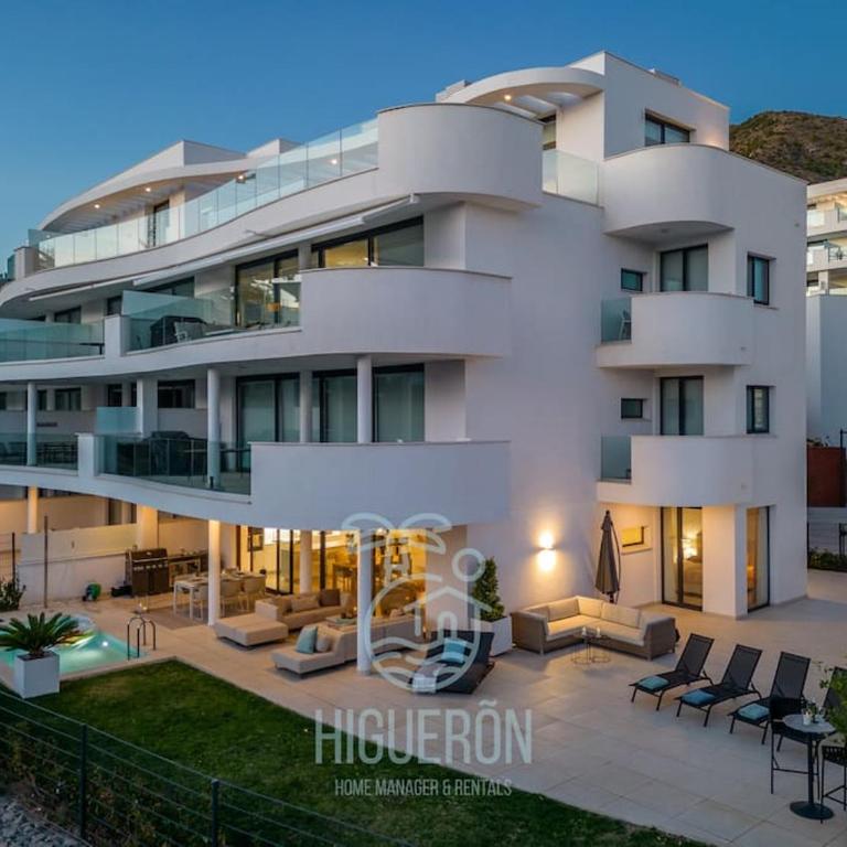 HigueronRentals Sandshine - Three-Bedroom Apartment - 20