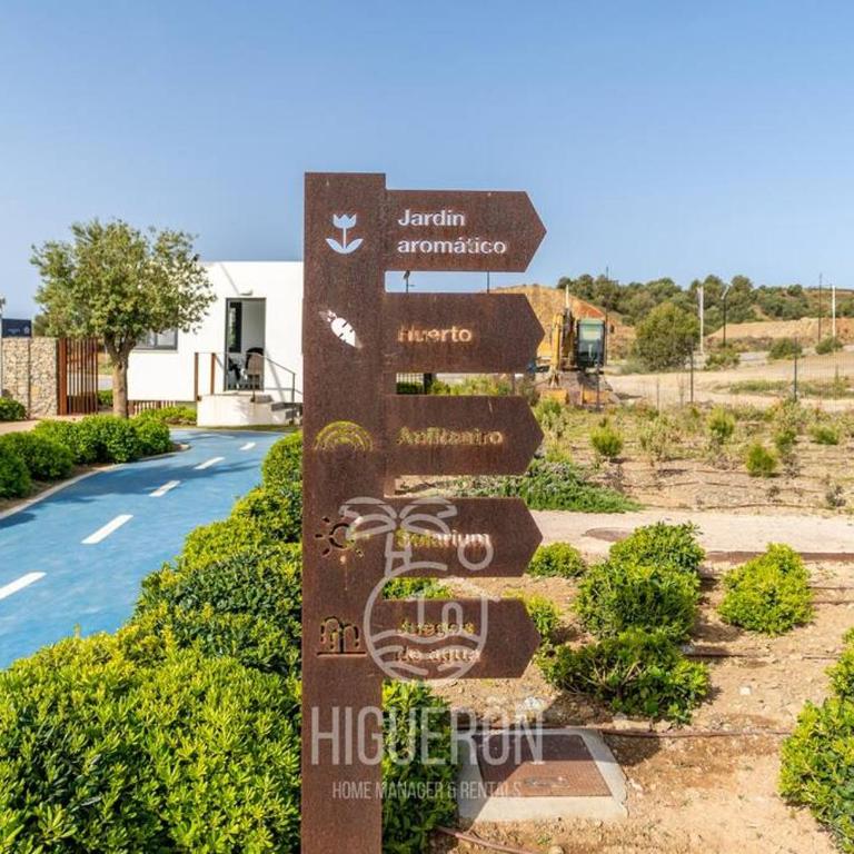 HigueronRentals Sandshine - Three-Bedroom Apartment - 35