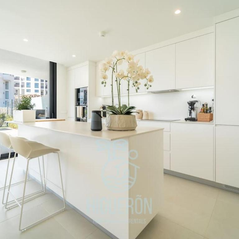 HigueronRentals Sandshine - Three-Bedroom Apartment - 42