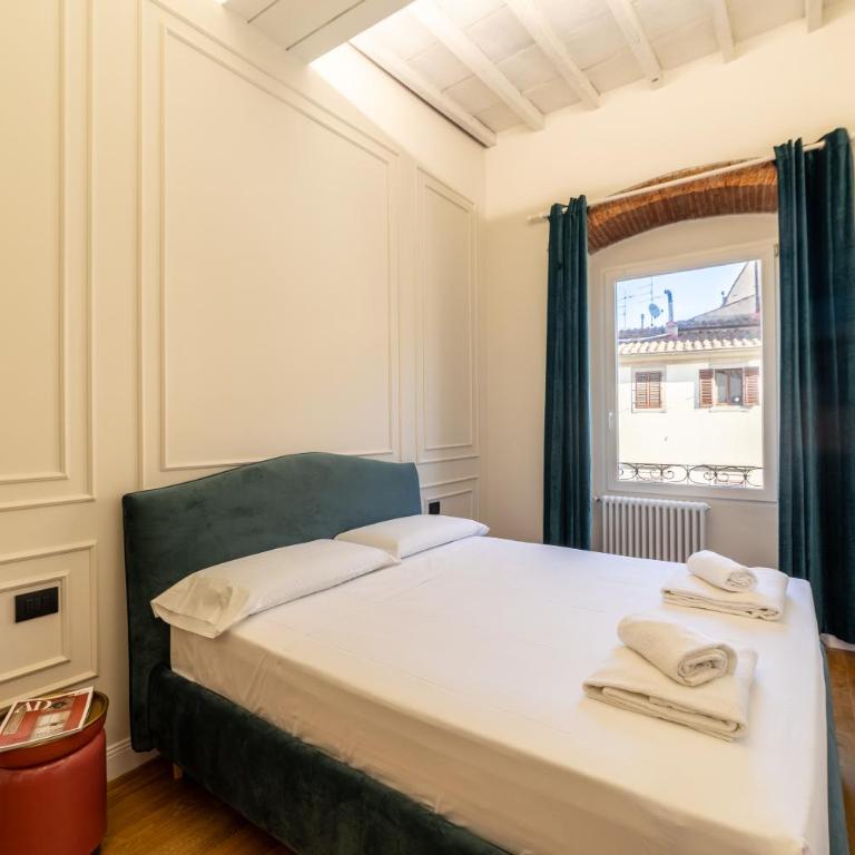 Leovinci Rooms - Camera Matrimoniale con Bagno Privato Esterno - 10