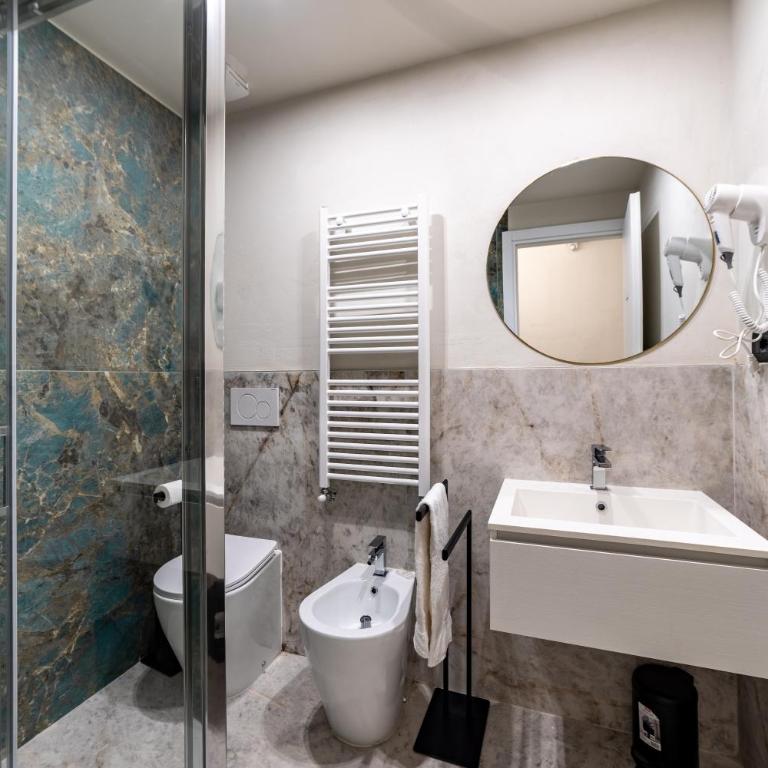Leovinci Rooms - Camera Matrimoniale con Bagno Privato Esterno - 14