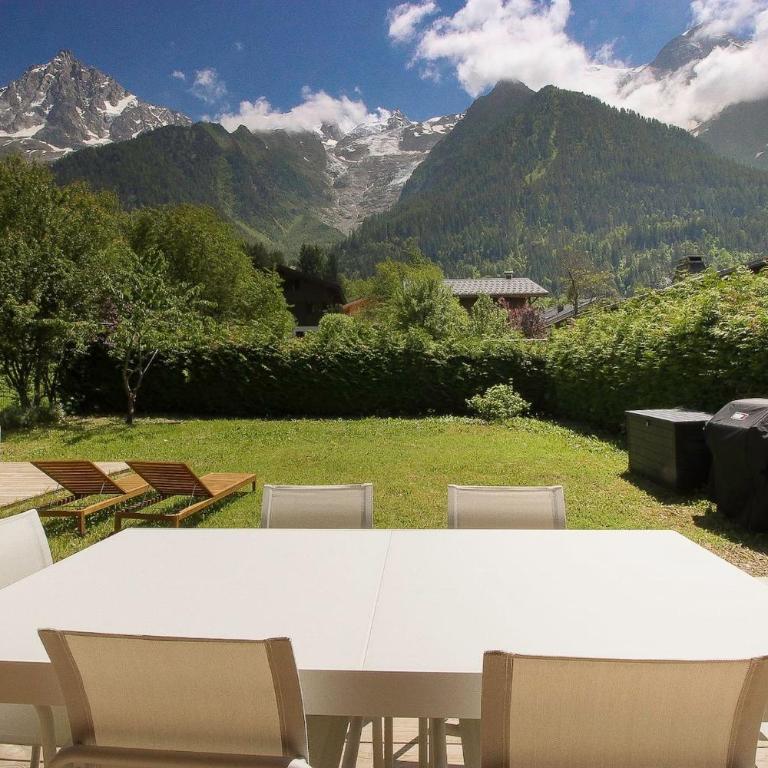 Chalet Béchar Le Magnifique- Garden - Sauna & Jacuzzi - Chalet - 24