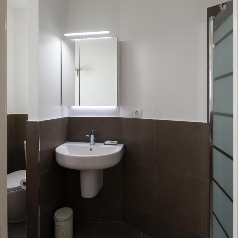 Veoapartment Cervantes Terraza - Two-Bedroom Apartment - 13