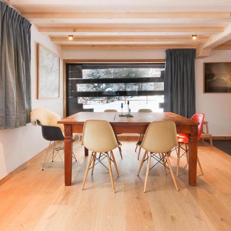 Chalet L'Oratoire & Mazot - Renovated Historic Chalet - Huge Garden & Separate Cabin for 2 - Chalet - 29