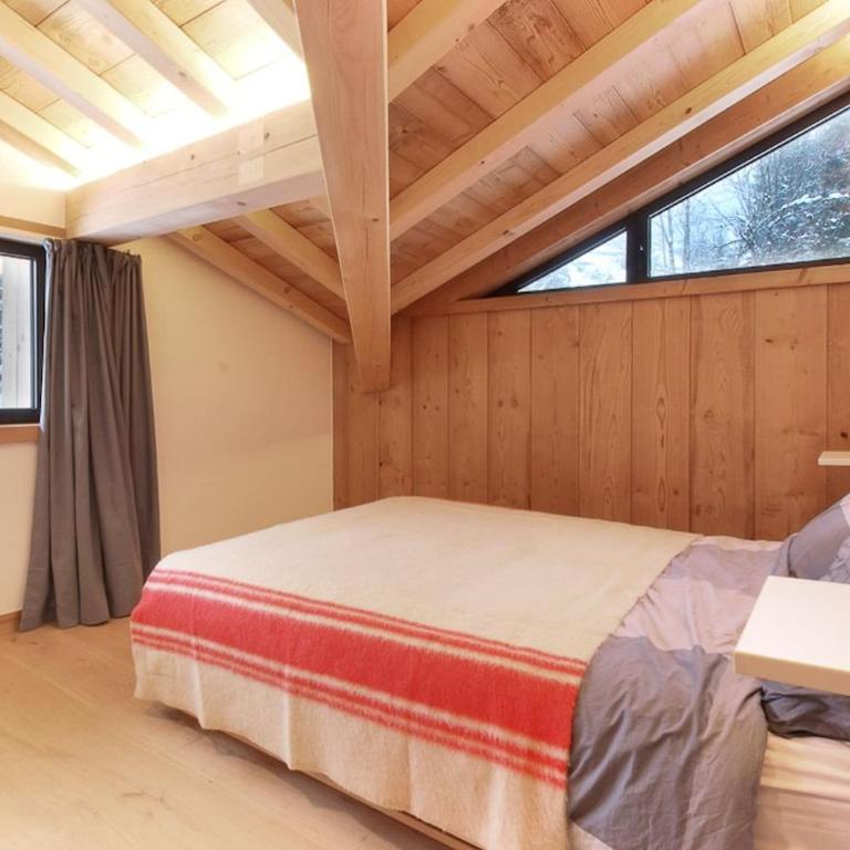 Chalet L'Oratoire & Mazot - Renovated Historic Chalet - Huge Garden & Separate Cabin for 2 - Chalet - 41