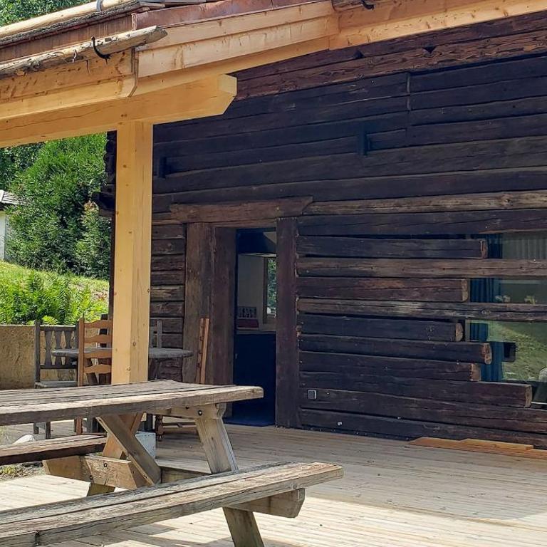 Chalet L'Oratoire & Mazot - Renovated Historic Chalet - Huge Garden & Separate Cabin for 2 - Chalet - 31