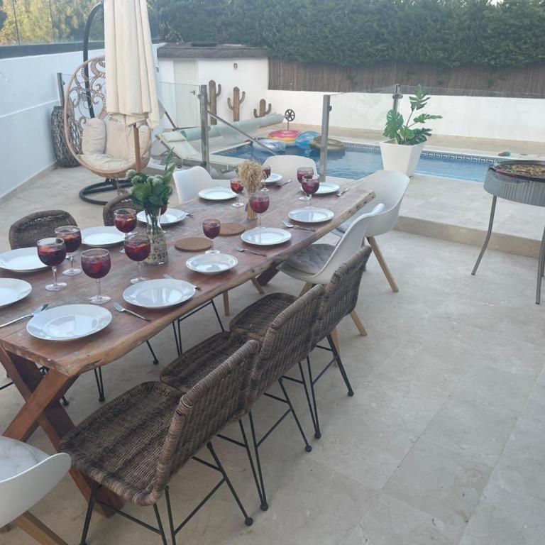 Private Luxurious Villa Walking Distance to Puerto Banus - Villa - 11