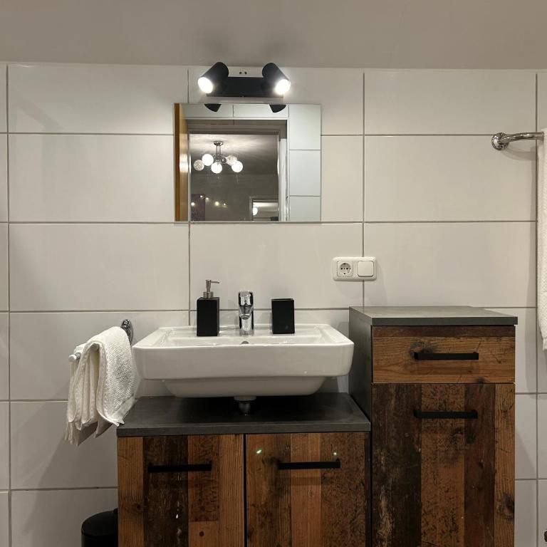 FarawayHomes Studio St Wolfgang #9 - One-Bedroom Apartment - 6