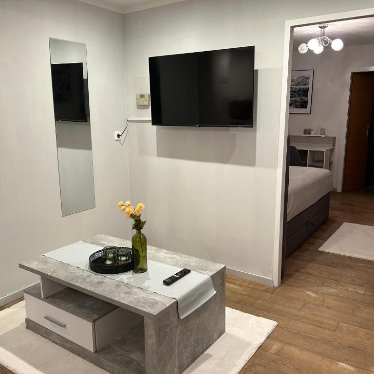 FarawayHomes Studio St Wolfgang #9 - One-Bedroom Apartment - 9