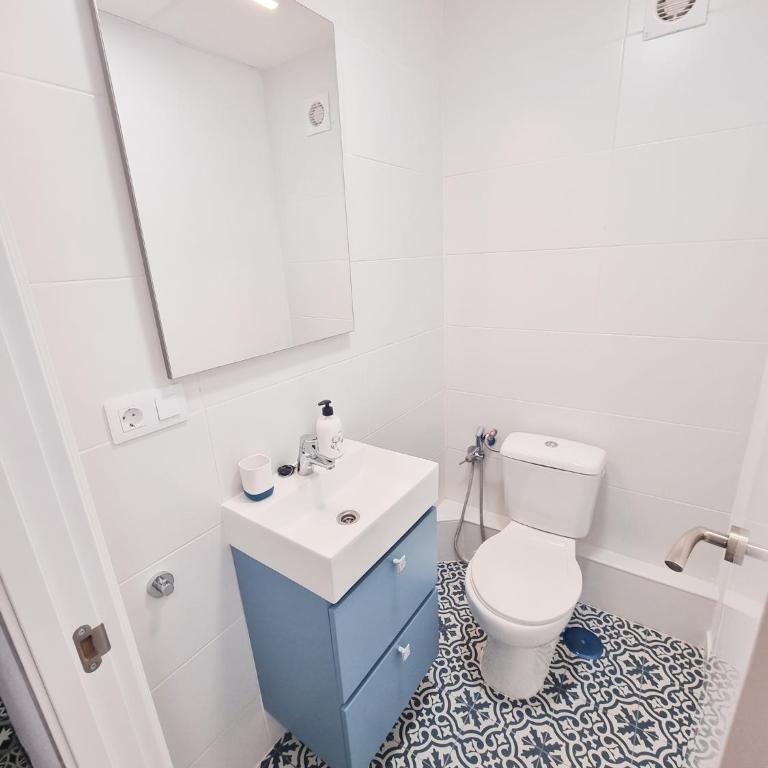 Casa Verde Alicante - Three-Bedroom Apartment - 7