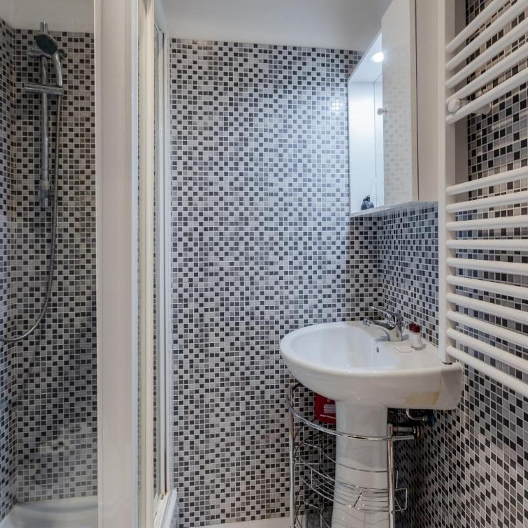 GuestHost - Sant Ambrogio Lovely Flat - Monolocale - 9