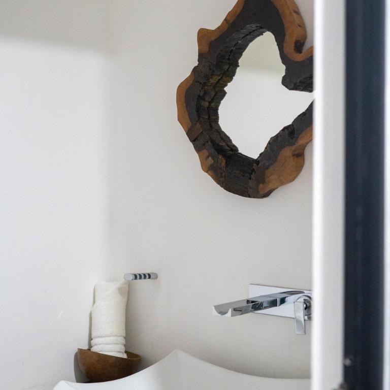 Madre Tierra Hotel & Coworking - Estudio - 4