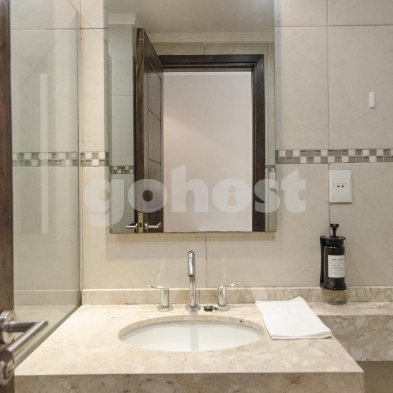 Amplio dpto de 2 dormitorios con parilla - Apartment - 18