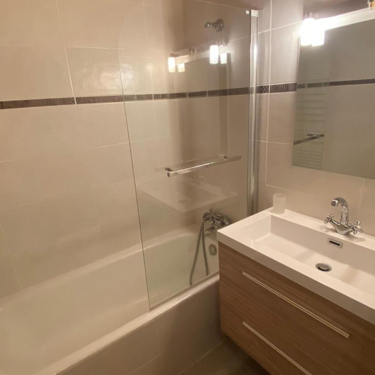 Studio charmant proche centre et remontées, balcon, parking - FR-1-693-51 - Studio - 8