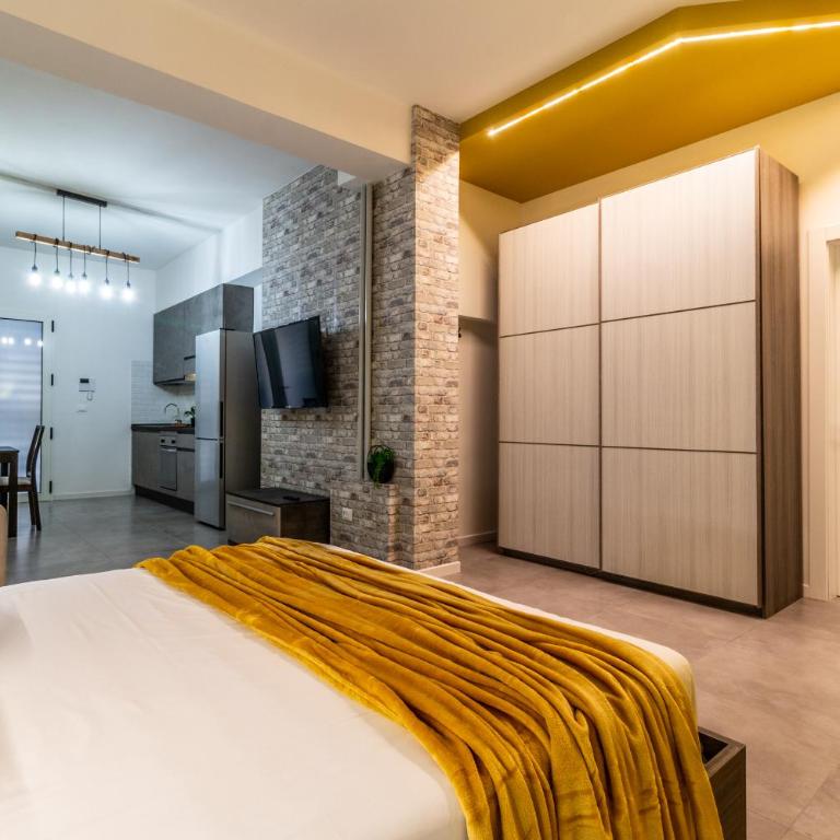 Tartini Lofts - Three-Bedroom Apartment - 12