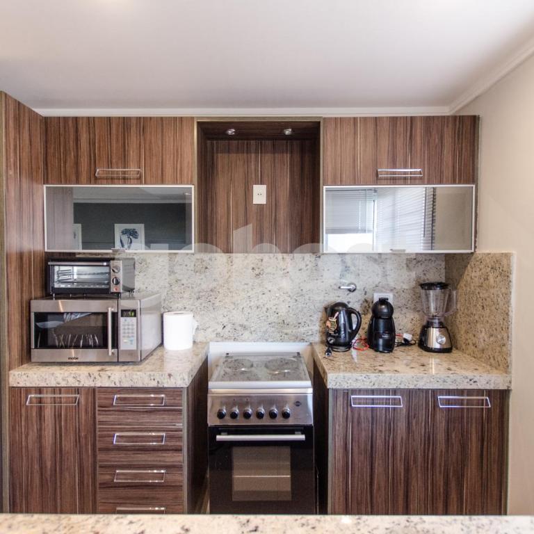 Ample 2 bedroom close to Shopping del Sol - Two-Bedroom Apartment - 5