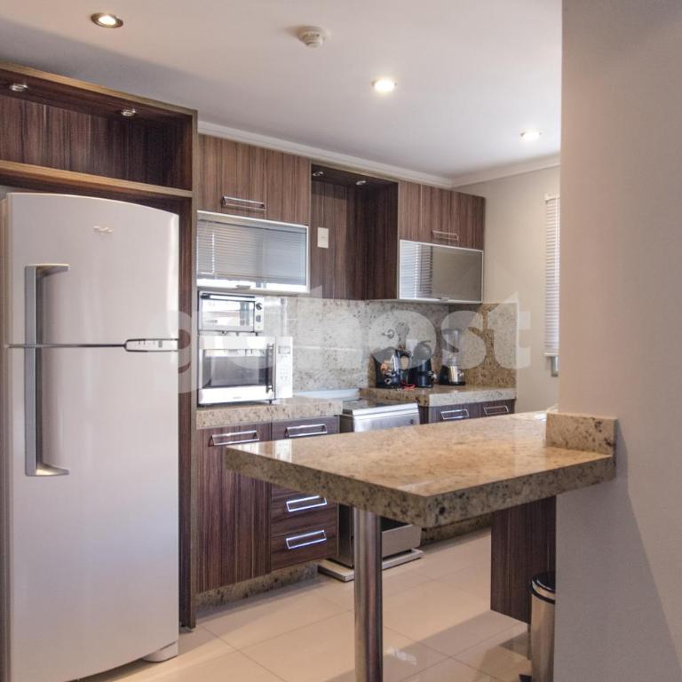 Ample 2 bedroom close to Shopping del Sol - Two-Bedroom Apartment - 4