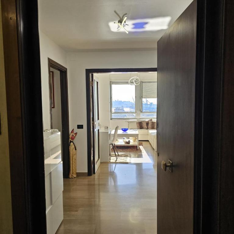 La Finestra sul Porto - Appartamento con 2 Camere da Letto - 10