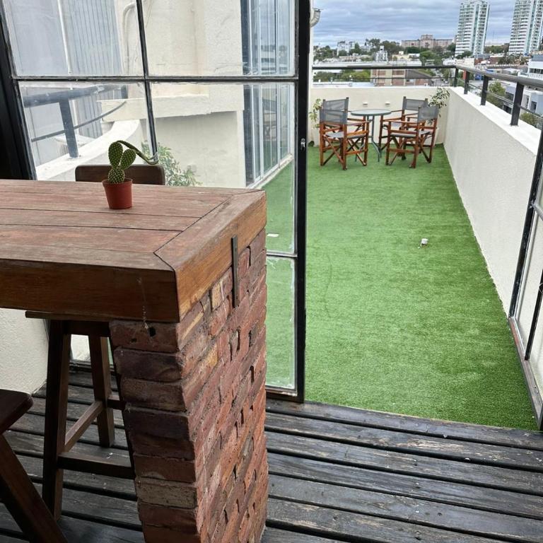 Departamento con PILETA y gran balcón terraza con quincho y asador propio - Apartamento de 1 dormitorio - 27