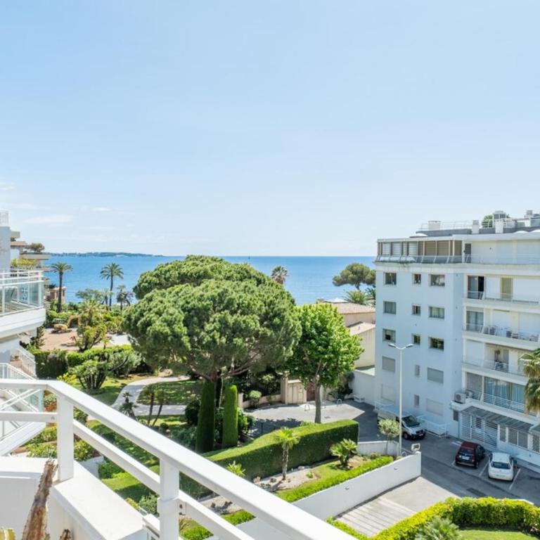 3-Room Luxury Apartment with Pool and Sea View Steps from the Beach - Appartamento - 21