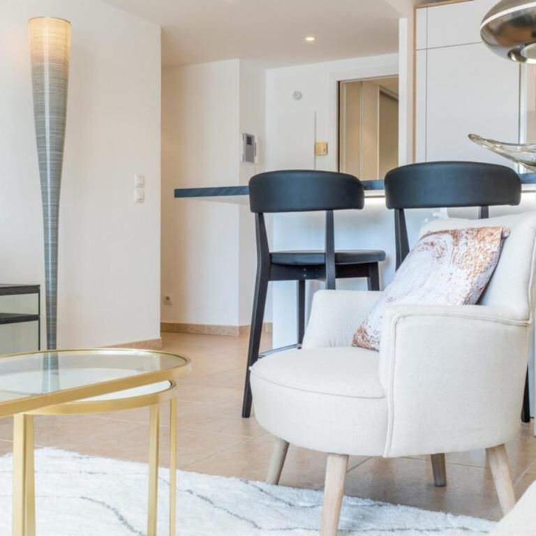 3-Room Luxury Apartment with Pool and Sea View Steps from the Beach - Appartamento - 33