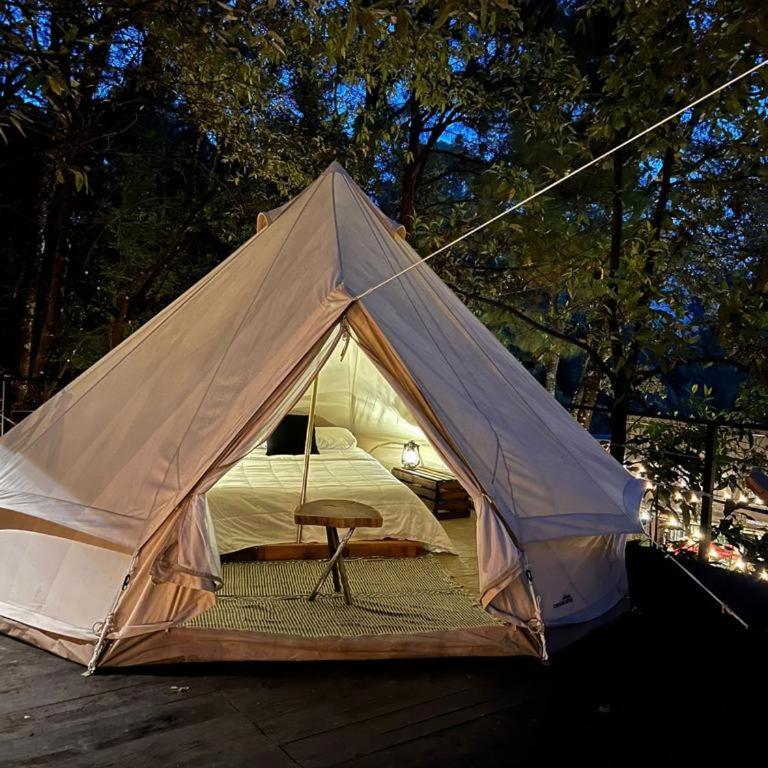 Hotel Oxú & Gampling Solo adultos - One Bed Tent - 10